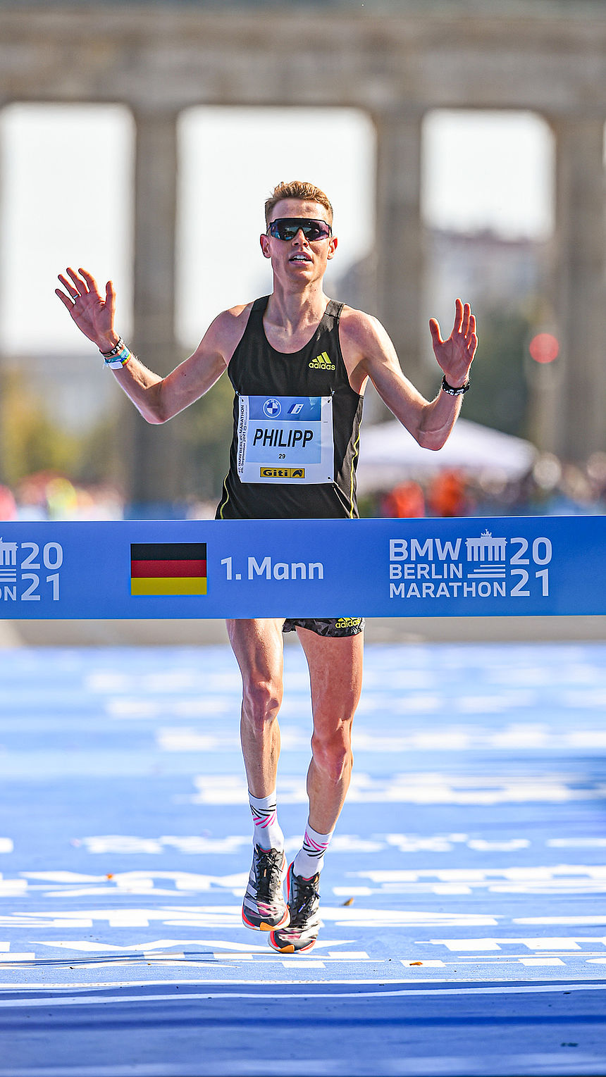 Philipp Pflieger fastest german male runner at BMW BERLIN-MARATHON 2021