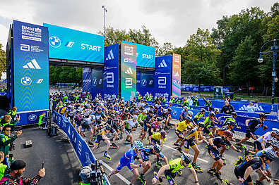 BMW BERLIN-MARATHON Inlineskating 2024: Start of the men's race © SCC EVENTS / Marvin Ibo Güngör