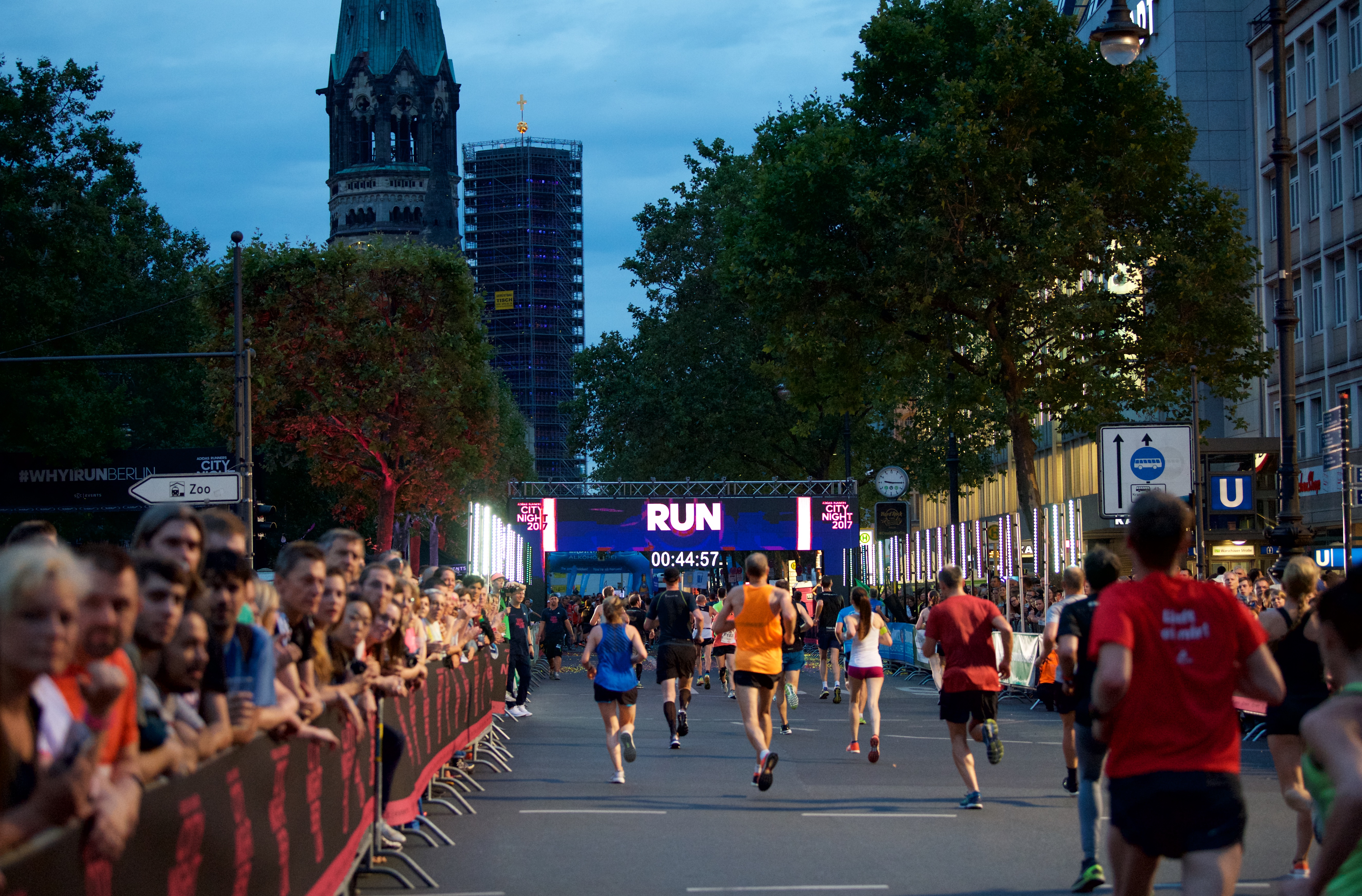 BERLIN-MARATHON: Eure Erfrischungspunkte bei der adidas Runners Night