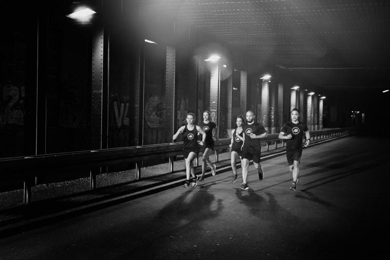 BMW BERLIN-MARATHON: adidas Runners City Night bringt 29. Juli Kiez-Läufer, Olympioniken und TV-Stars zusammen